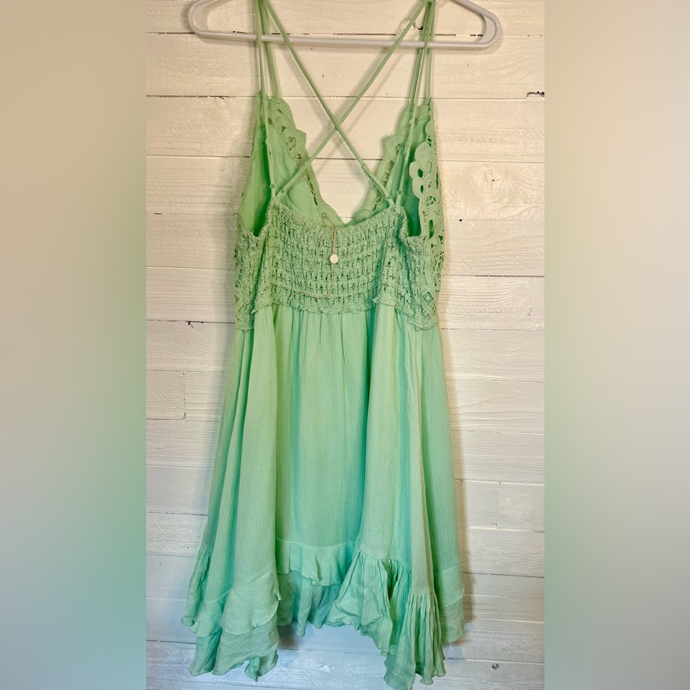 NWOT Chelsea & Violet light green mini dress, women’s size medium. - Picture 3 of 6